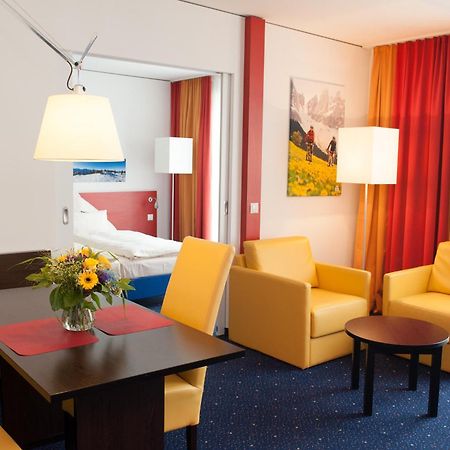 Stay2Munich Hotel & Serviced Apartments บรุนน์ธาล ภายนอก รูปภาพ
