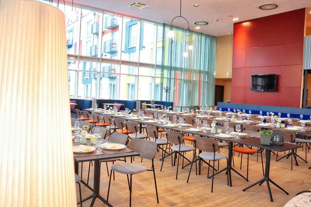 Stay2Munich Hotel & Serviced Apartments บรุนน์ธาล ร้านอาหาร รูปภาพ