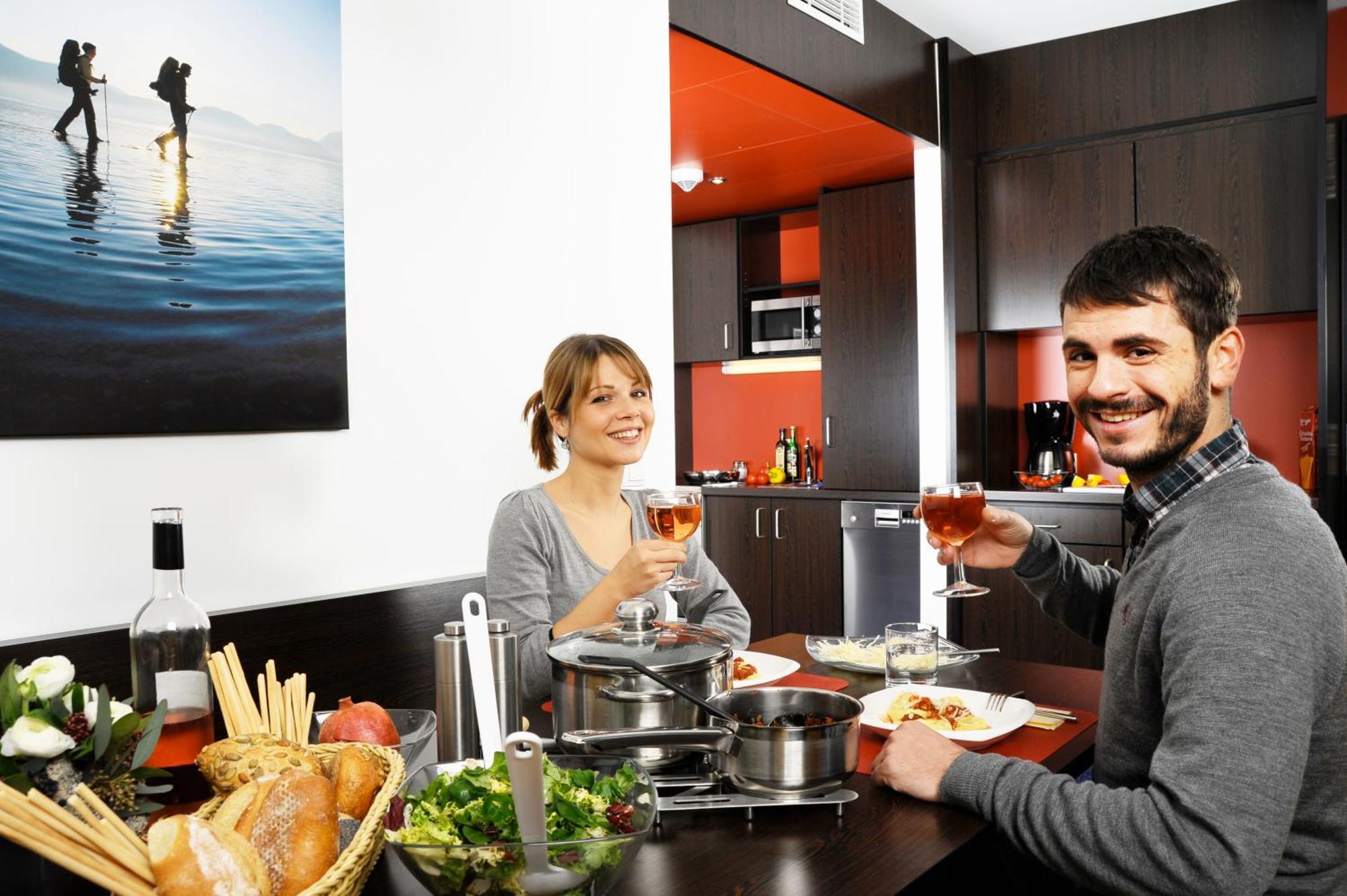 Stay2Munich Hotel & Serviced Apartments บรุนน์ธาล ภายนอก รูปภาพ